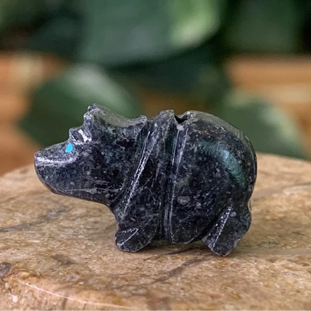 Native American Style Zuni Bear Fetish Bead Black Drilled Stone Mini Animal .7